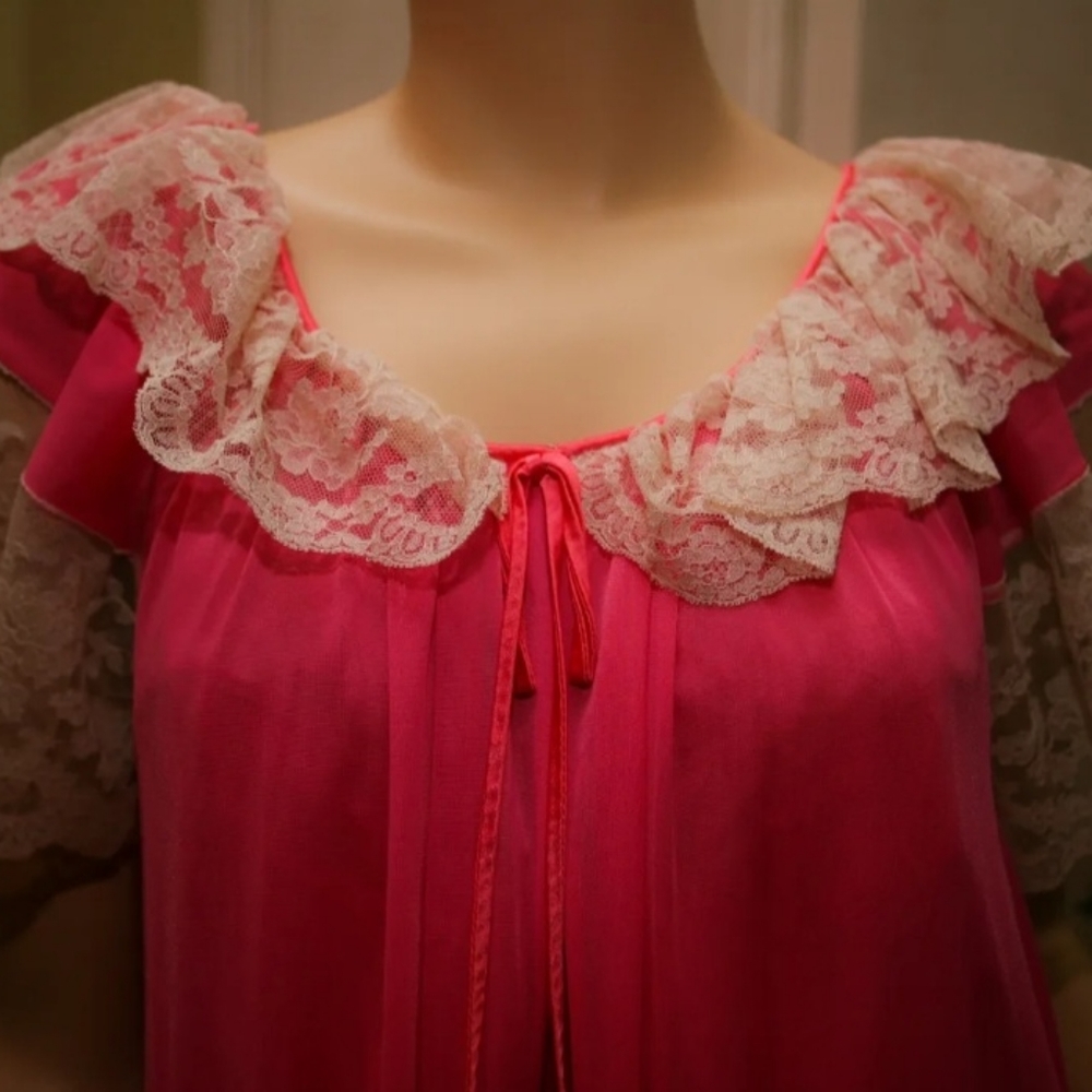 TRUE VTG RARE LEONORA PINK w/ Beige LACE Nylon Peignoir Set Nightgown Sz 12 EEVC